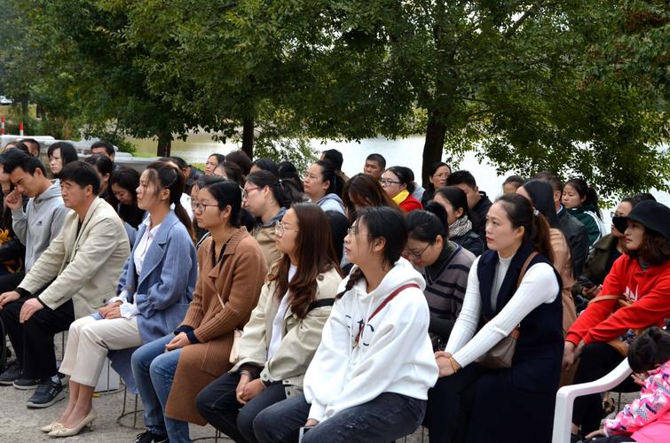 新澳今晚开奖结果查询表34期和新人结婚班主任致辞与新人结婚班主任致辞称多亏当年失职