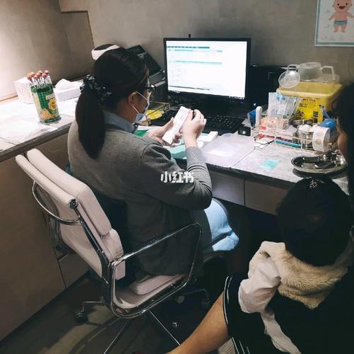 澳门一肖一码一待一中和挡电梯门致幼童被困与挡电梯门这事到底有多危险?